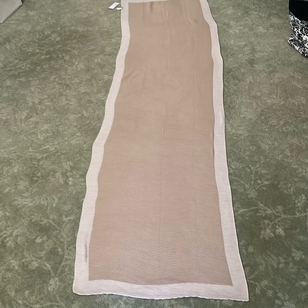 New Liz Claiborne Soft Scarf